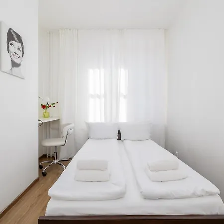 Apartment Rynek Sienny Cosy By Bookinghost Stettin