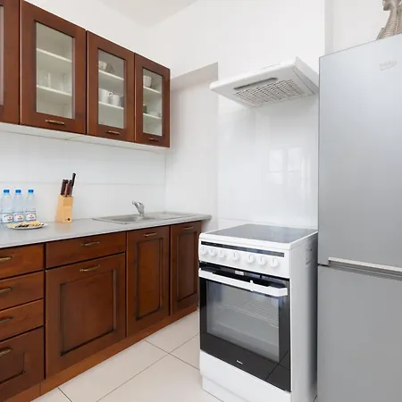 Apartment Rynek Sienny Cosy By Bookinghost