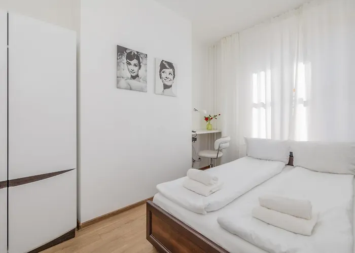 Rynek Sienny Cosy By Bookinghost アパート