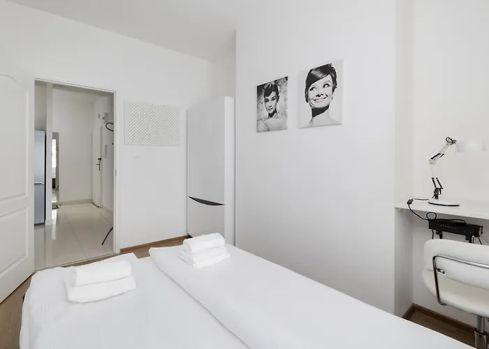 Rynek Sienny Cosy By Bookinghost アパート