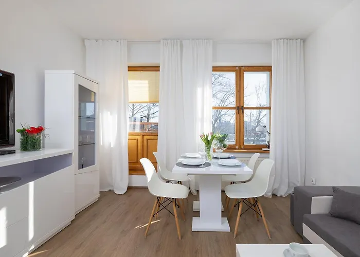 アパート Rynek Sienny Cosy By Bookinghost *